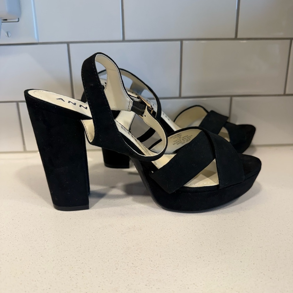 Anne Klein Womens Black Block Heel Sandals Size 7.5 - Picture 4 of 6